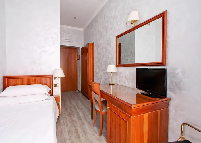 Invictus Otel 3*